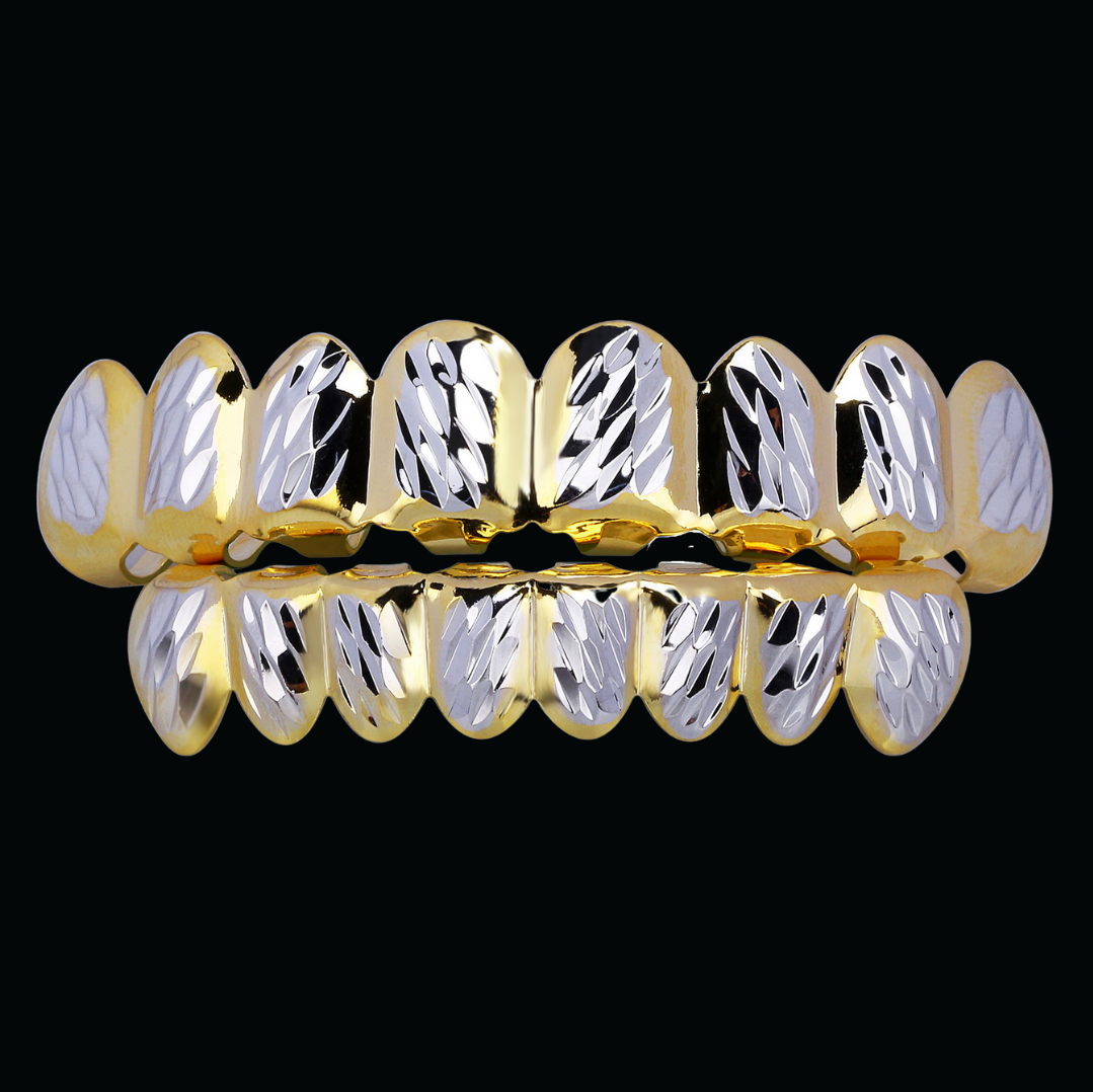 39_e169291d-0a60-493c-95cf-a497c829a75e.png Smooth Paved Setting Iced Out Diamond Grillz - Image 1
