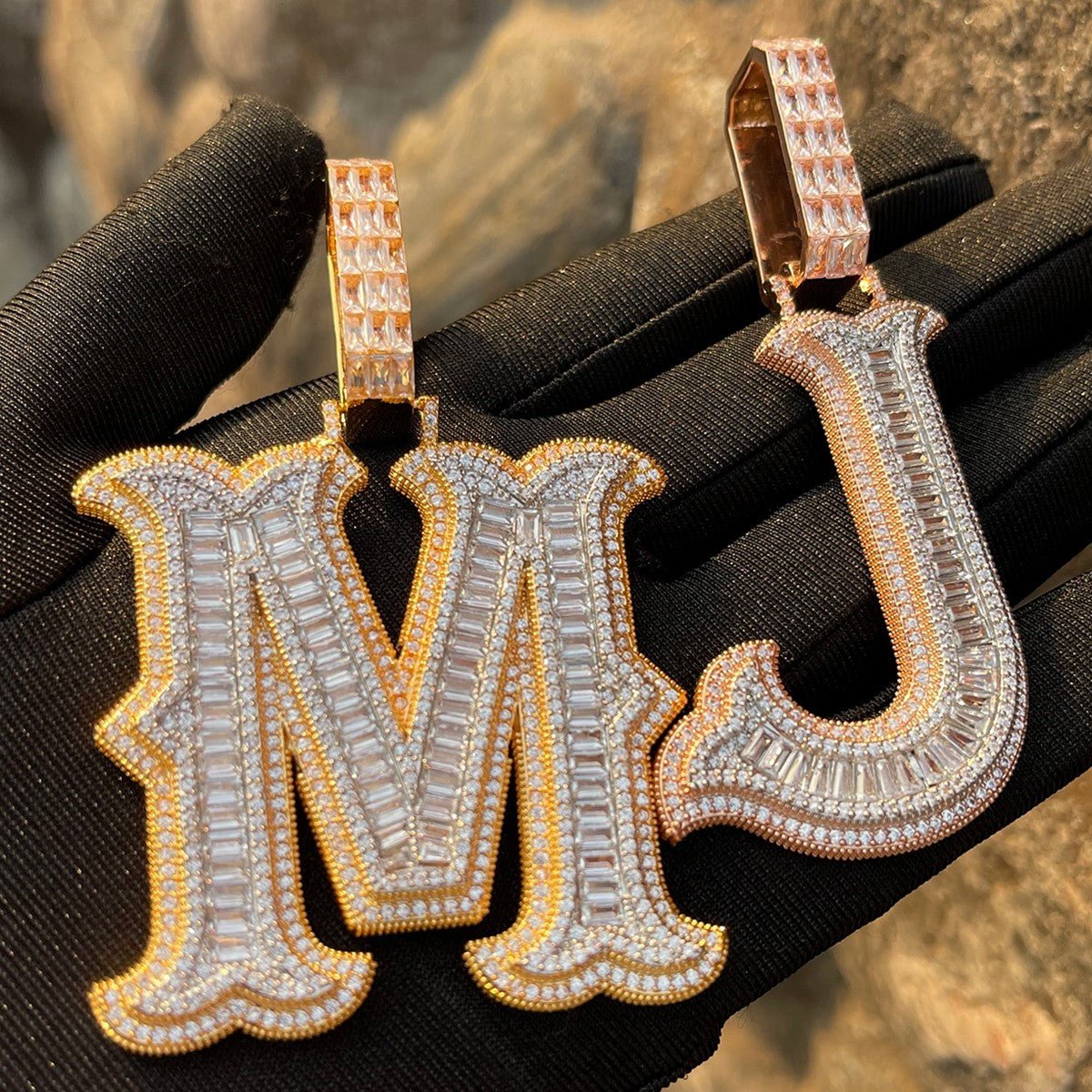 S3eb1eba5e0db46af95eb98e07202b425K-1.jpg Sharp Cursive Iced Out Initial Custom Name Necklace Pendant - Image 1
