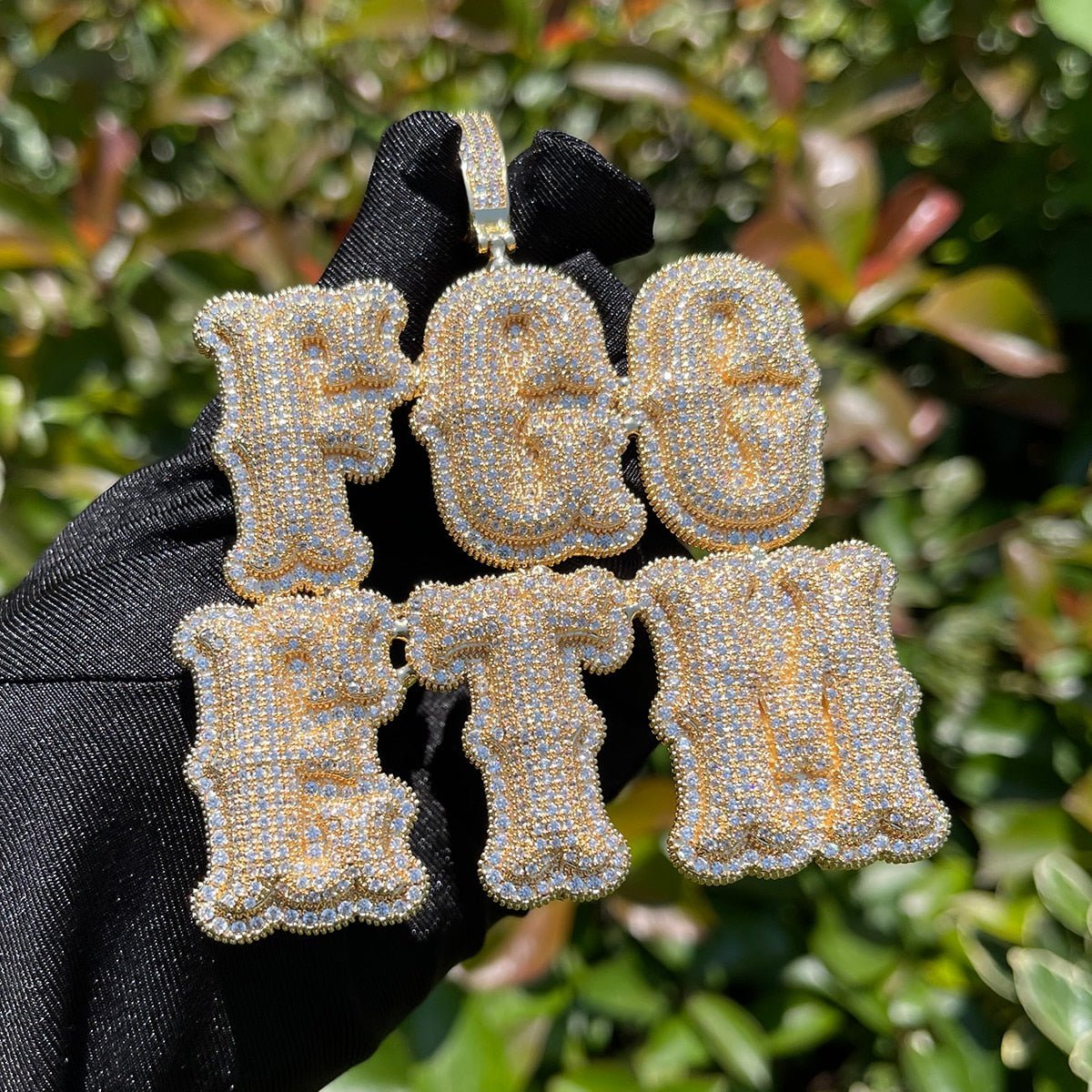 S8083836ca56c4938ae7833e849768932b_1.jpg Top Over Layer Medium Sized Iced Out Personalized Custom Name Necklace Pendant - Image 1